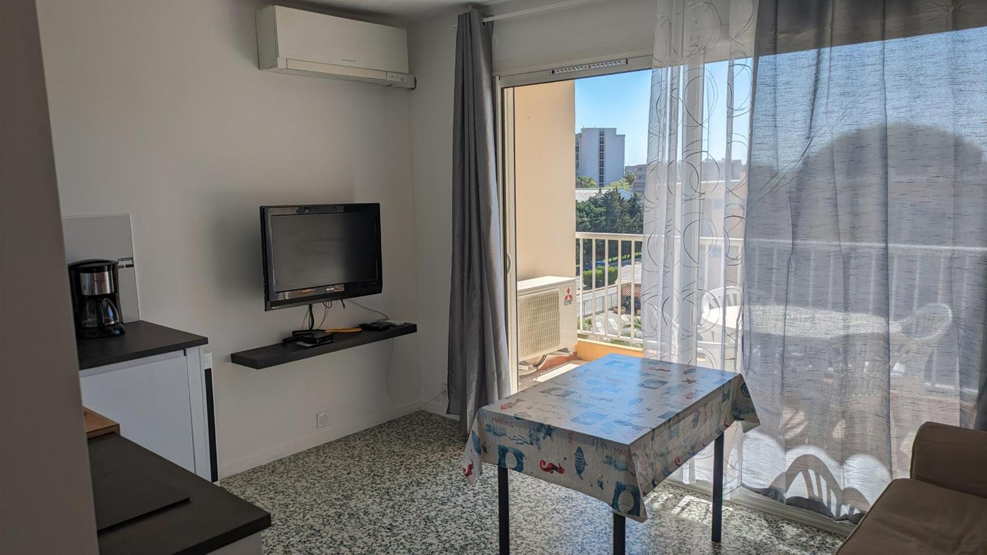 Studio Avec Coin Nuit, 100 M De La Mer Le Lavandou Dış mekan fotoğraf